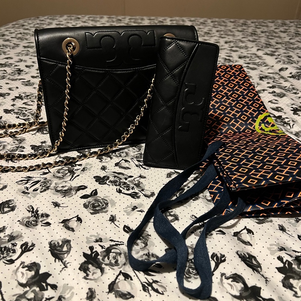 Tory Burch Set